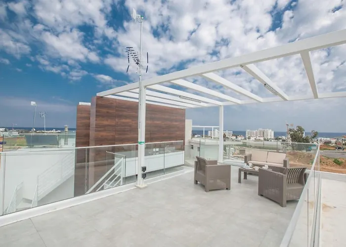 Olive Bronze, Luxurious 2bdr With Pool, Close To Strip And 빌라 *