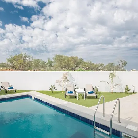 Villa Olive Bronze, Luxurious 2bdr With Pool, Close To Strip And Protaras