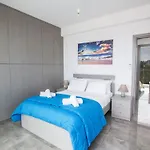Villa Olive Bronze, Luxurious 2bdr With Pool, Close To Strip And