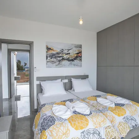 Olive Bronze, Luxurious 2bdr With Pool, Close To Strip And * Protaras